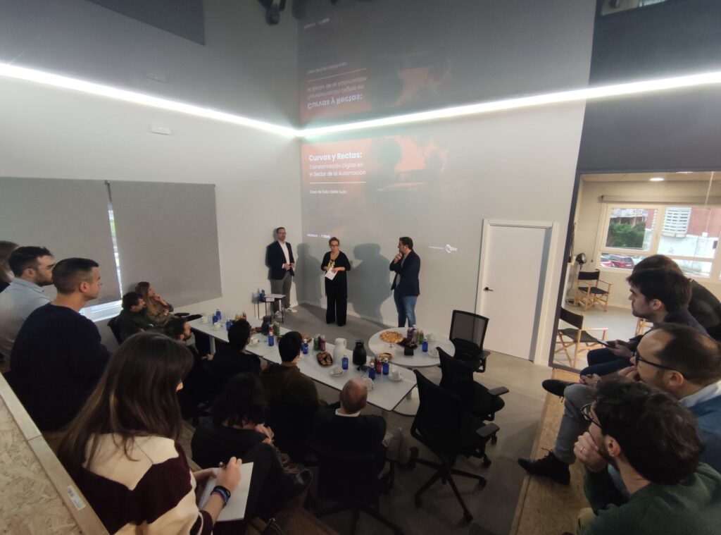 Presentación de la sesión en las instalaciones de Incentro